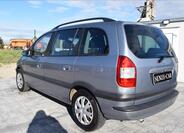 Opel Zafira 7