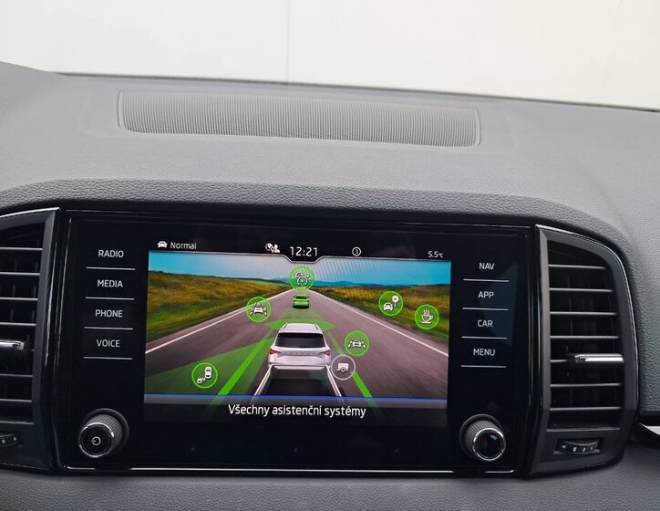 Škoda Karoq SUV / Terénní 1,5 l 110 kw