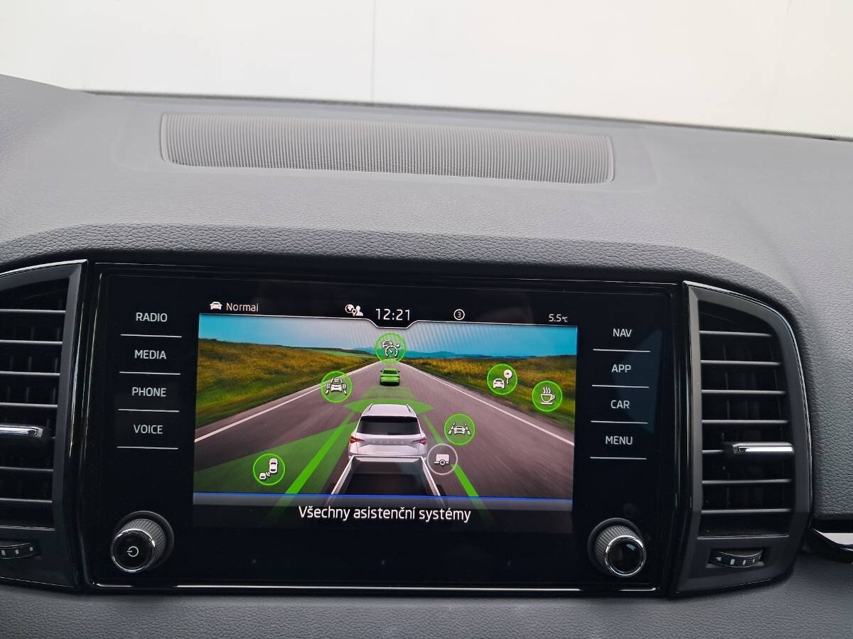 Škoda Karoq SUV / Terénní 1,5 l 110 kw