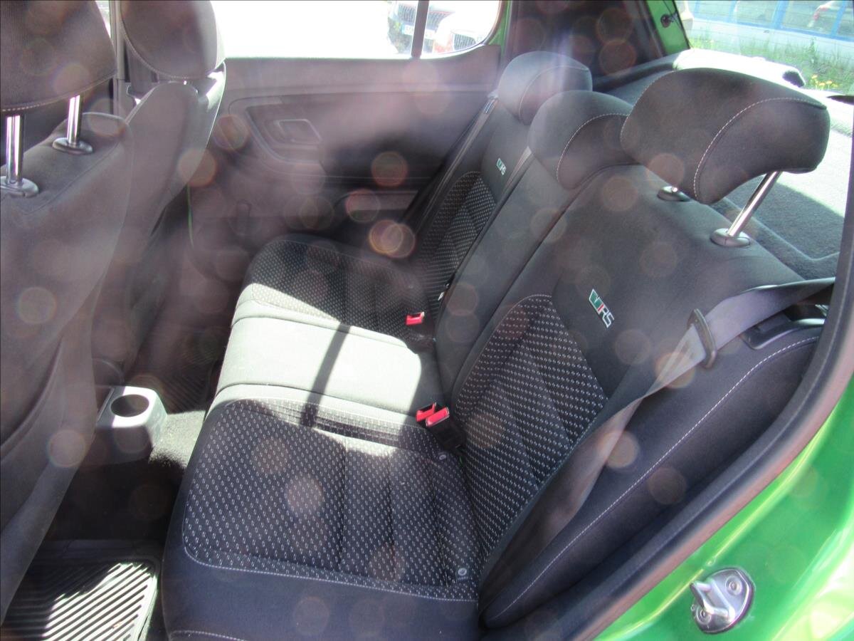 Škoda Fabia Hatchback 1,4 l 132 kw