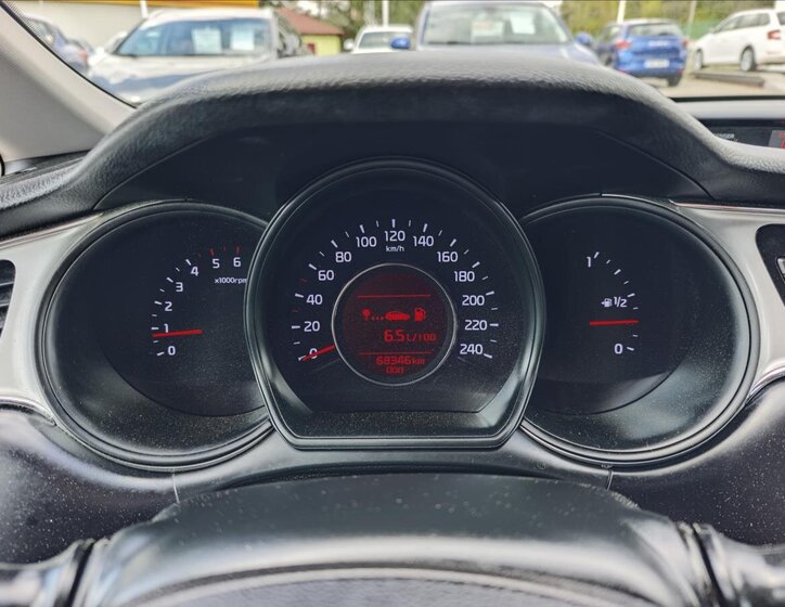 KIA Ceed Hatchback 1,6 l 100 kw