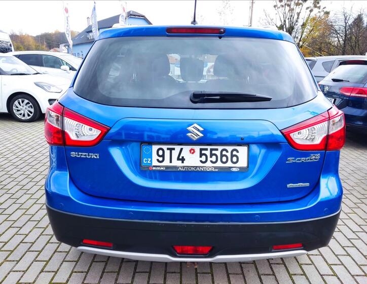 Suzuki SX4 S-Cross 6