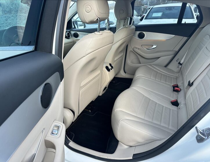 Mercedes-Benz GLC 11