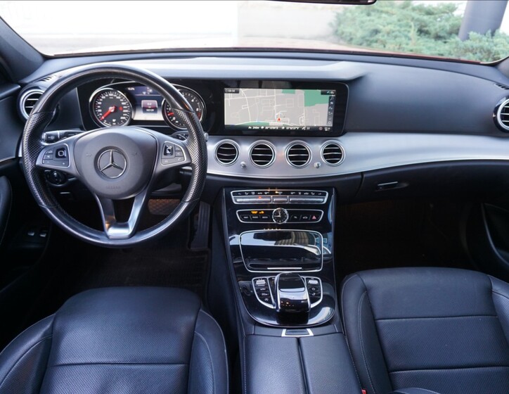 Mercedes-Benz Třídy E 10