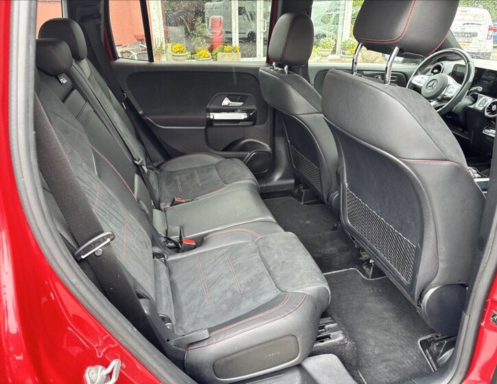 Mercedes-Benz GLB SUV / Terénní 2,0 l 225 kw