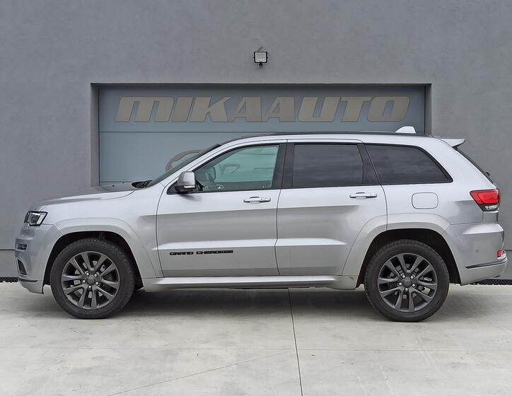 Jeep Grand Cherokee 8
