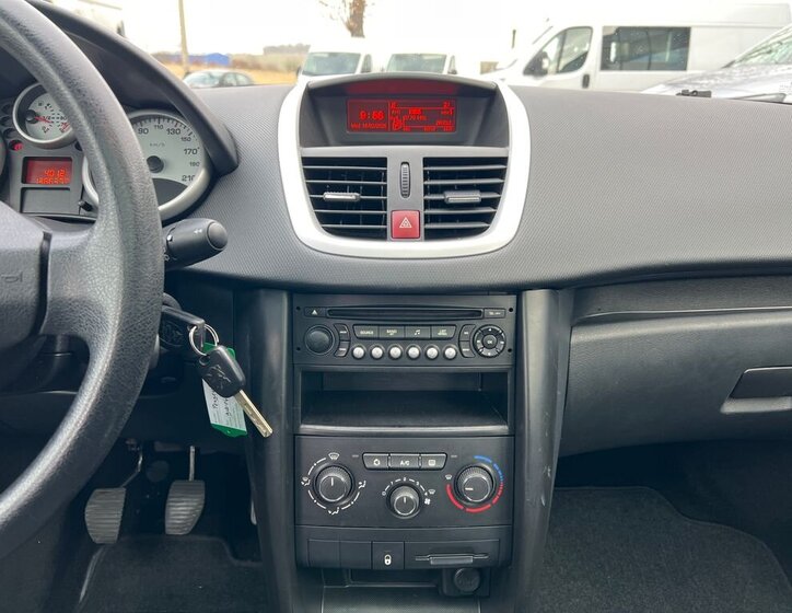 Peugeot 207 Kombi 1,4 l 70 kw