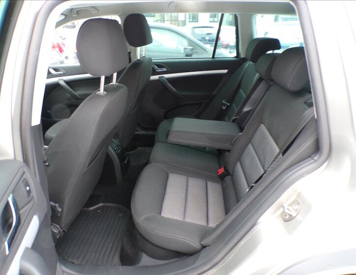 Škoda Octavia Kombi 2,0 l 103 kw