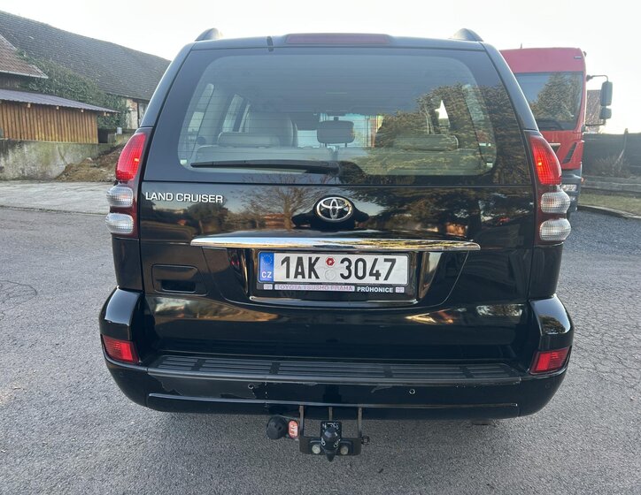 Toyota Land Cruiser 15