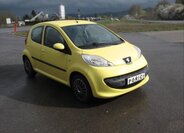 Peugeot 107 Hatchback 998,0 50 kw