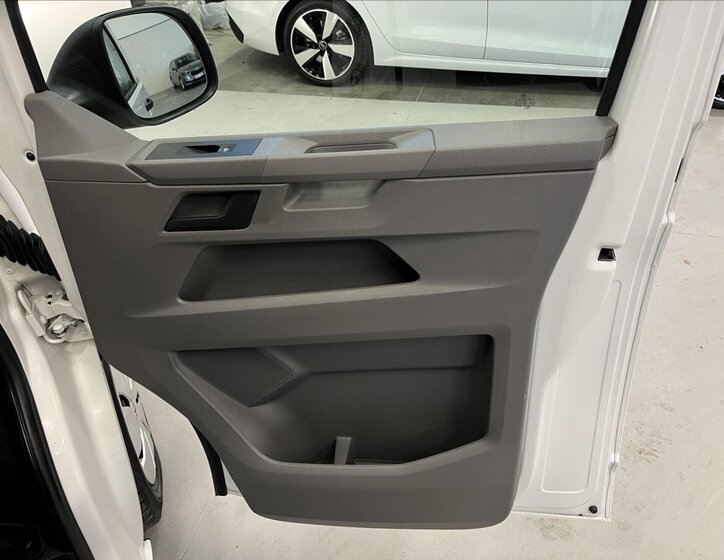 Volkswagen Transporter Kombi 2,0 l 110 kw