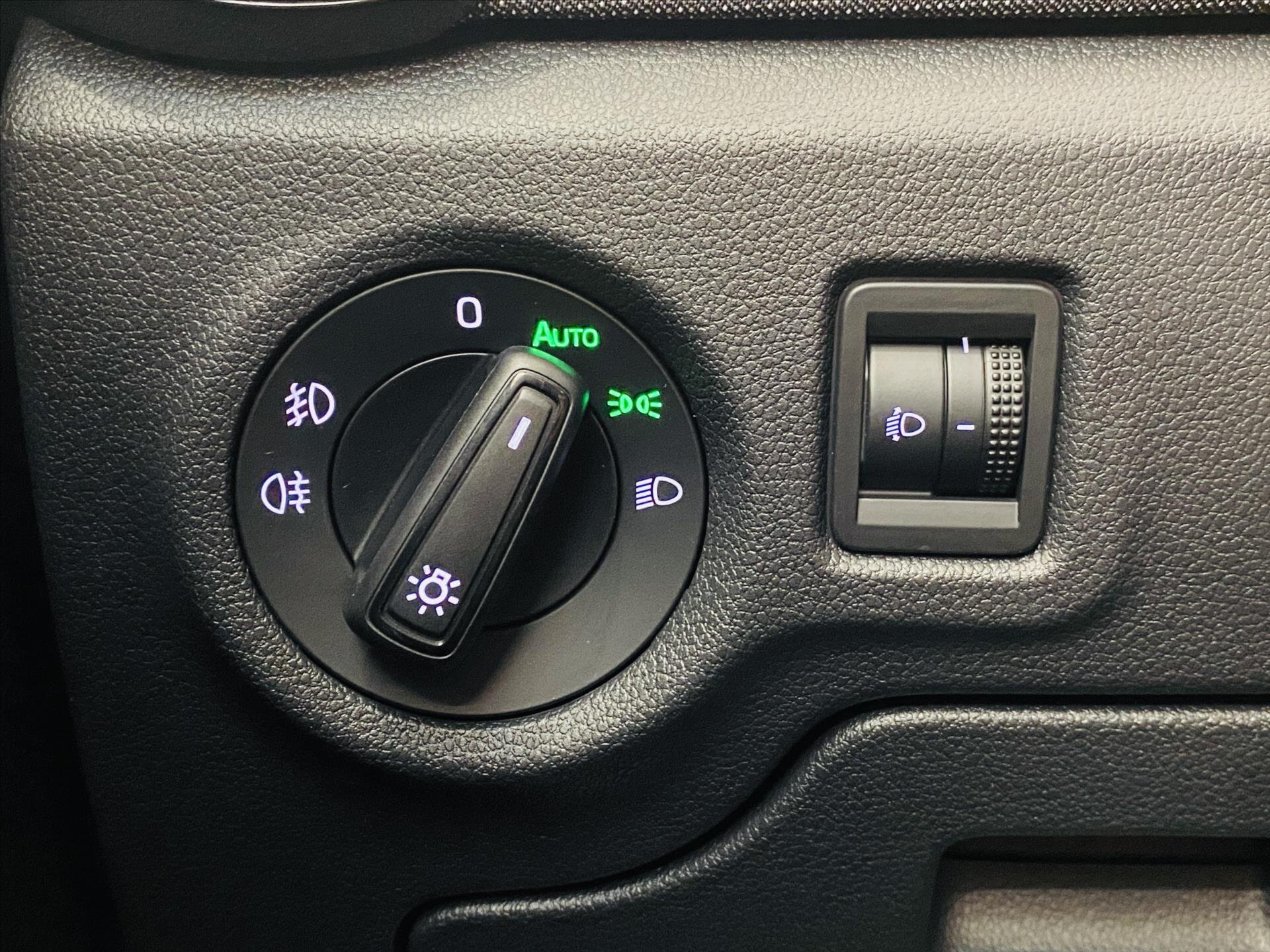 Škoda Fabia Hatchback 999,0 59 kw