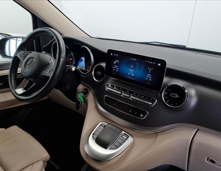 Mercedes-Benz Třídy V MPV 2,0 l 174 kw