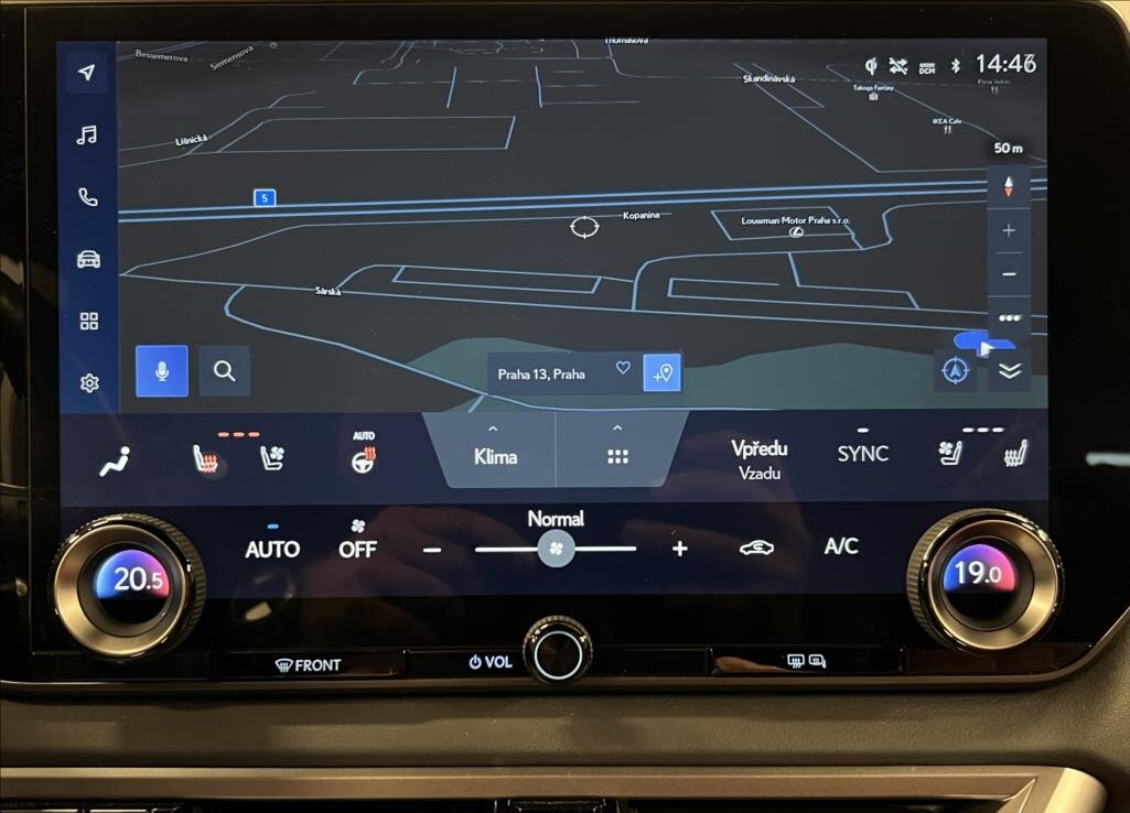 Lexus RX 500h SUV / Terénní 2,4 l 273 kw