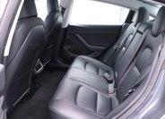 Tesla Model 3 Sedan / Limuzína 0,0 239 kw