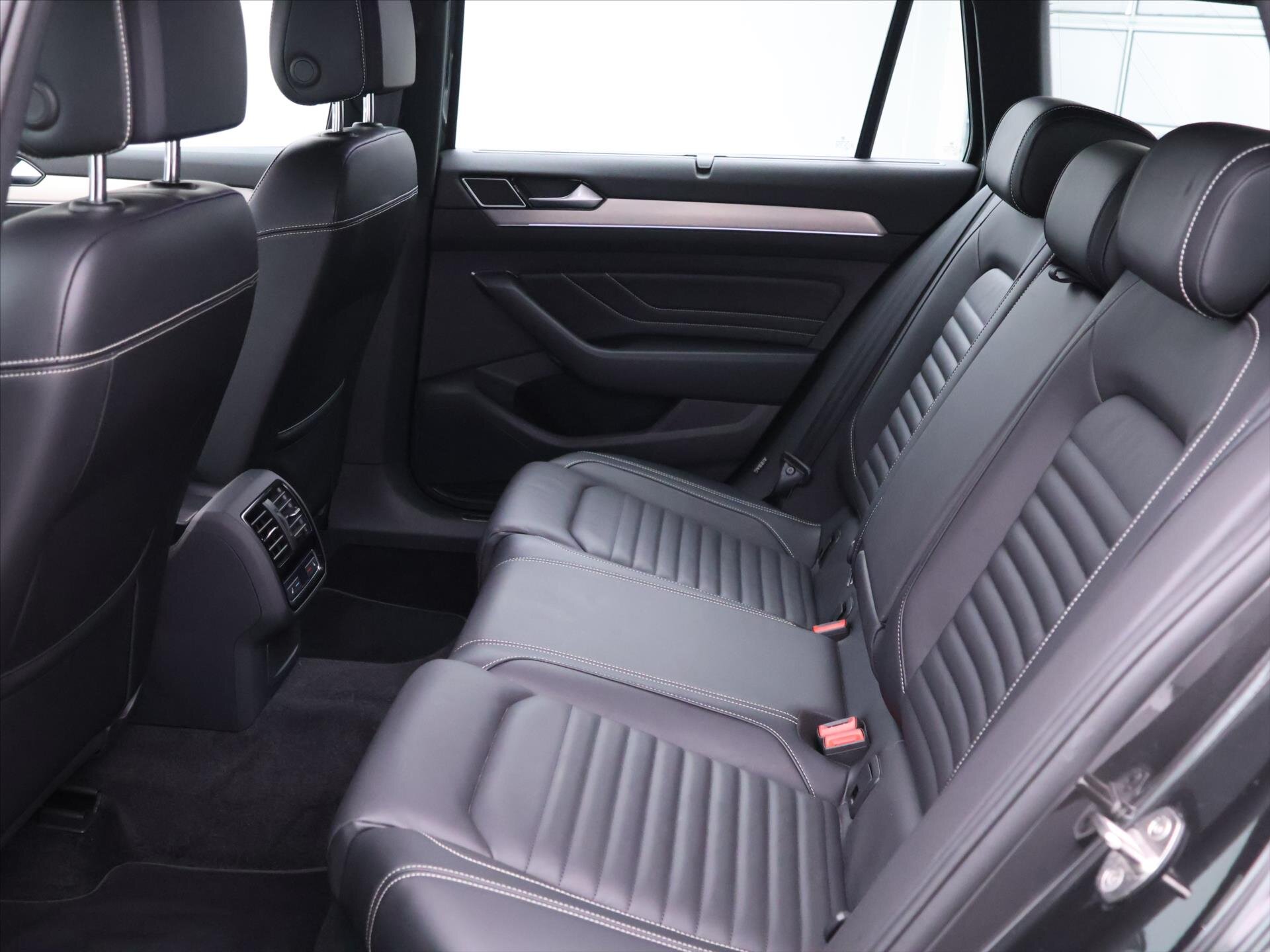 Volkswagen Passat Kombi 2,0 l 140 kw