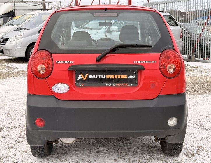 Chevrolet Spark 6