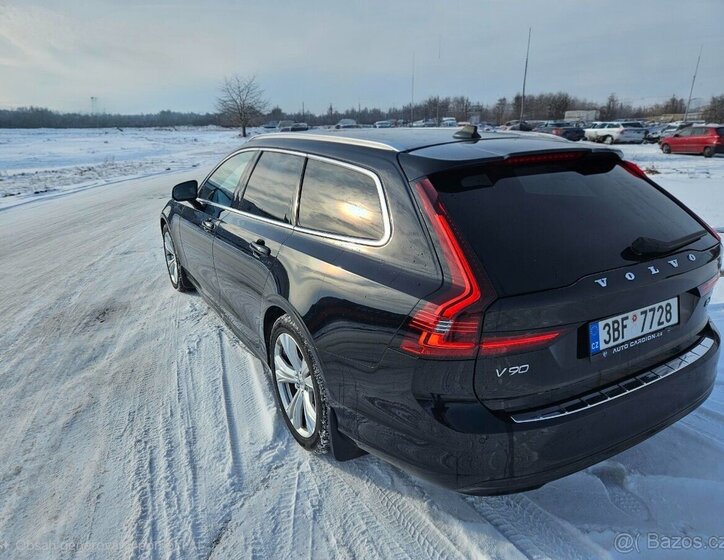 Volvo V90 Kombi 2,0 l 145 kw