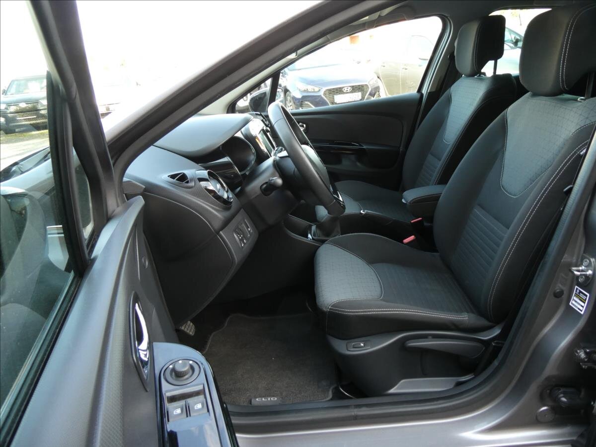 Renault Clio Hatchback 898,0 66 kw