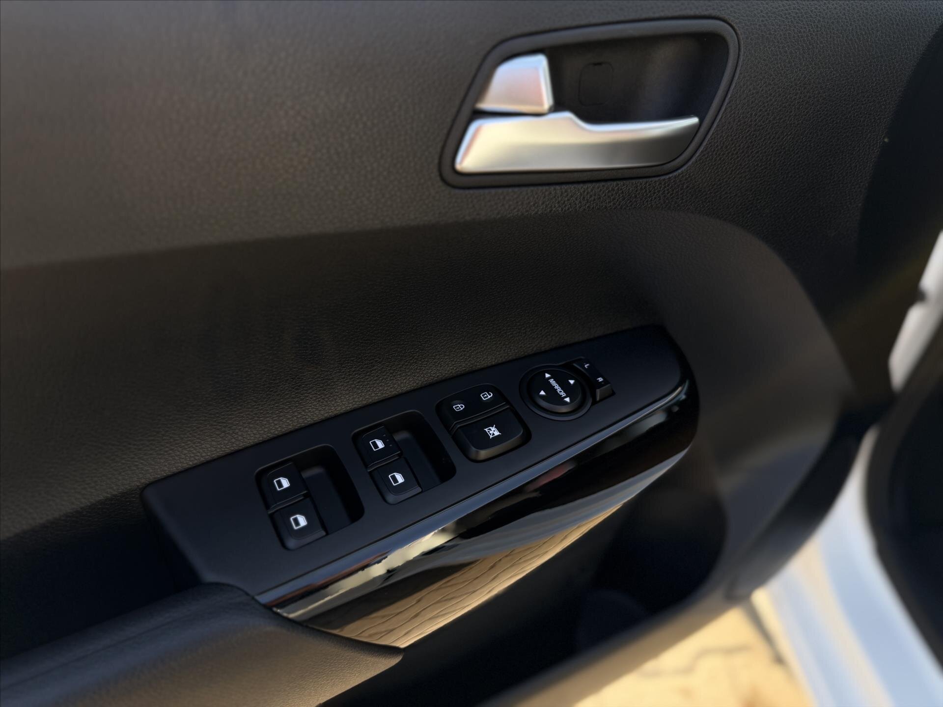 KIA Picanto Hatchback 998,0 50 kw