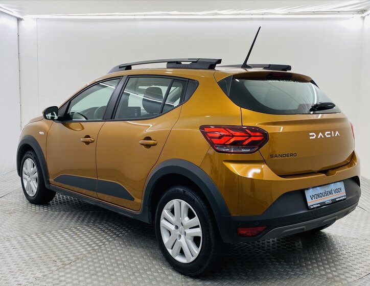 Dacia Sandero Hatchback 999,0 67 kw