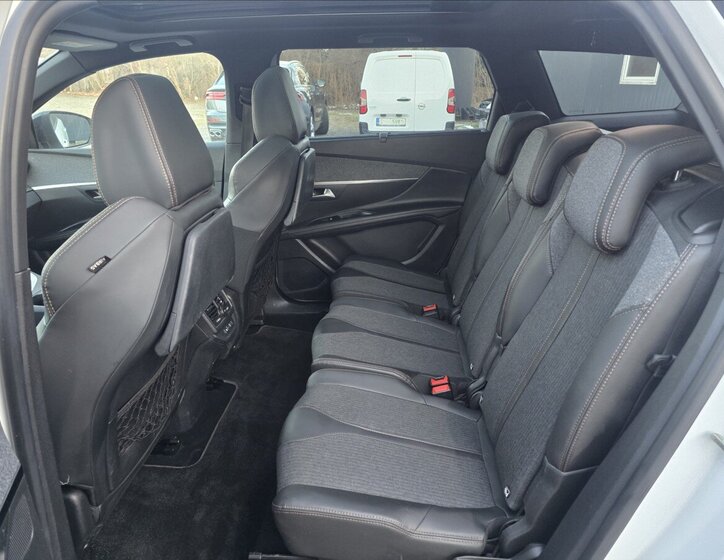 Peugeot 5008 15