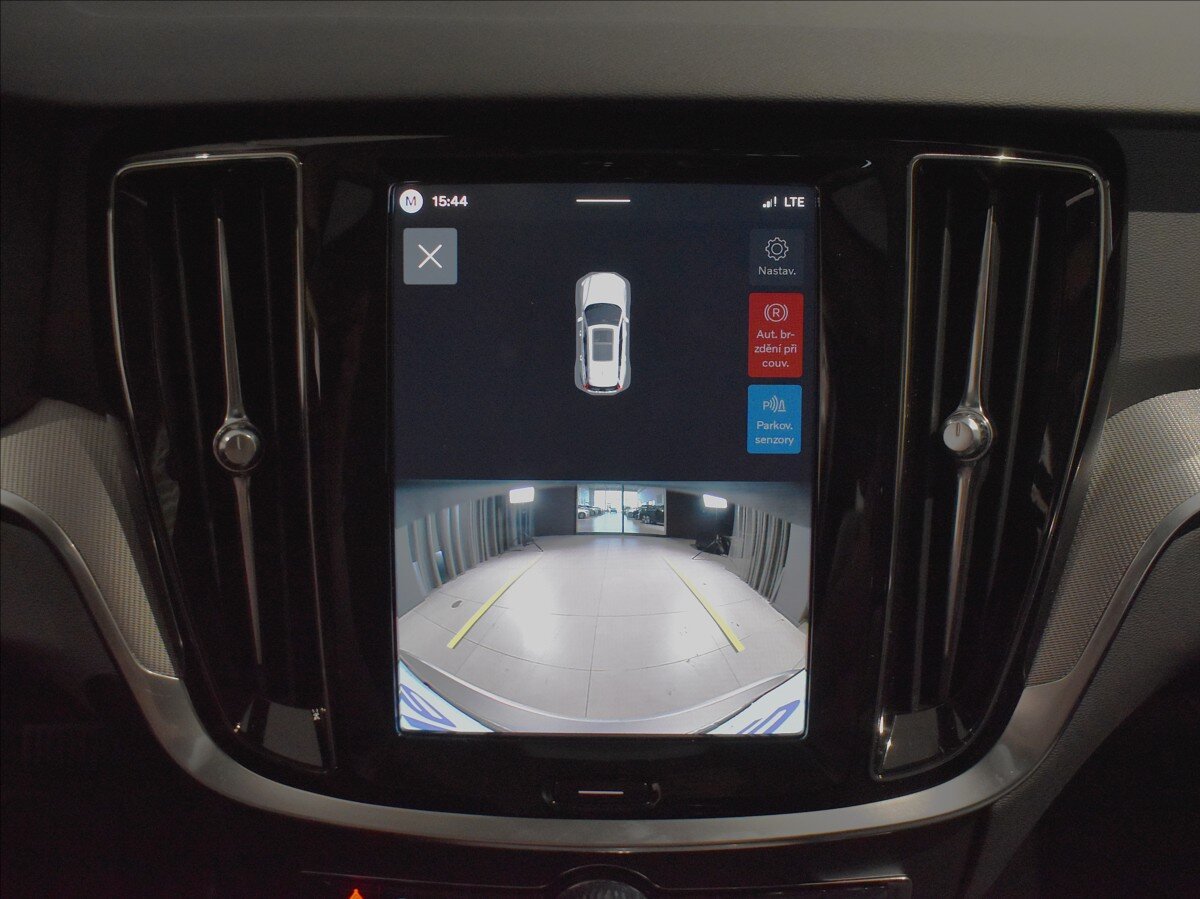 Volvo V60 Kombi 2,0 l 145 kw