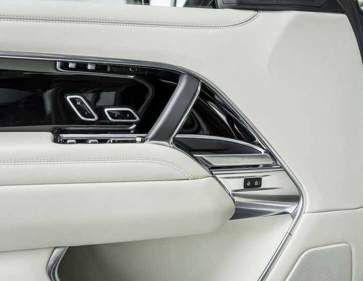 Land Rover Range Rover 16