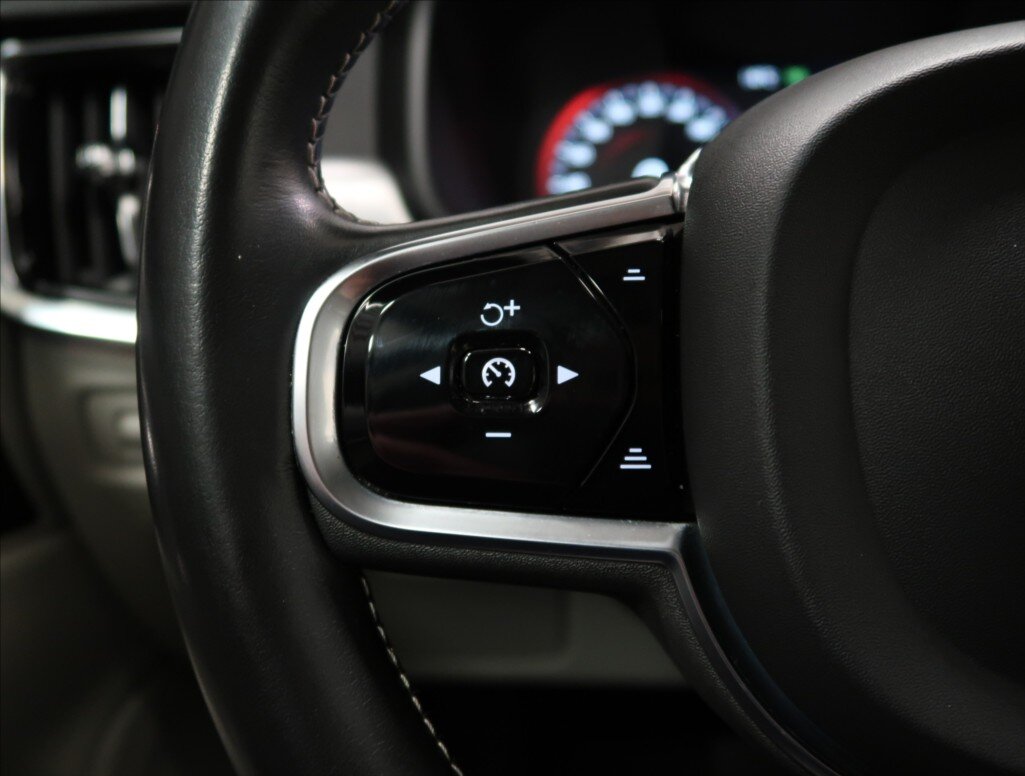 Volvo S90 Sedan 2,0 l 173 kw