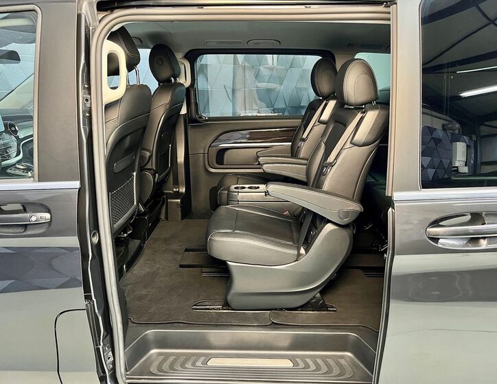 Mercedes-Benz Třídy V 12