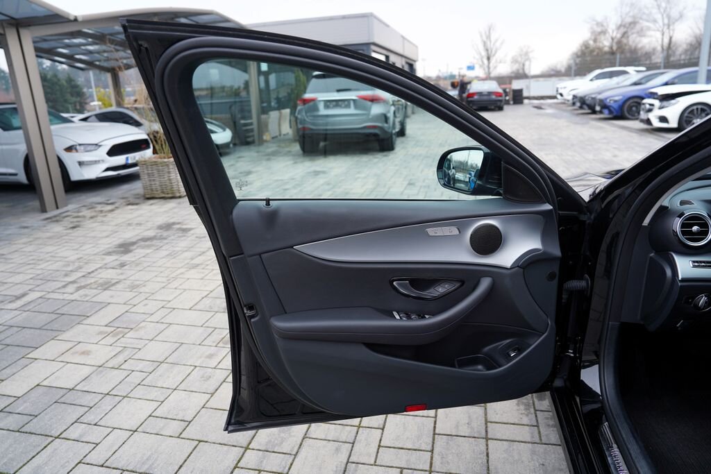 Mercedes-Benz Třídy E Kombi 2,0 l 143 kw