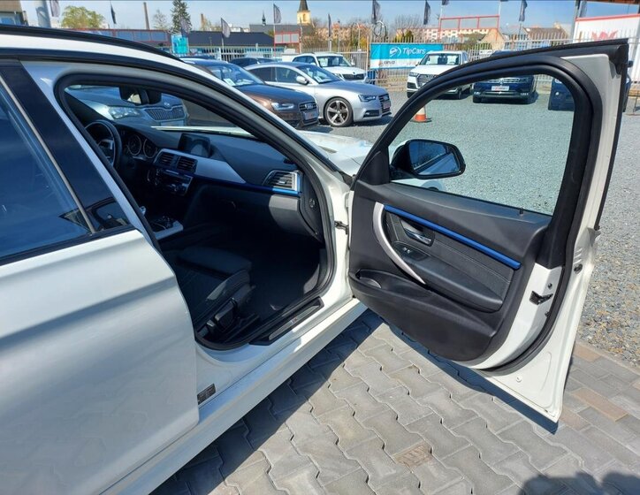 BMW Řada 3 Kombi 2,0 l 140 kw