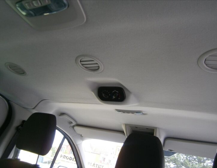 Ford Tourneo Custom 11