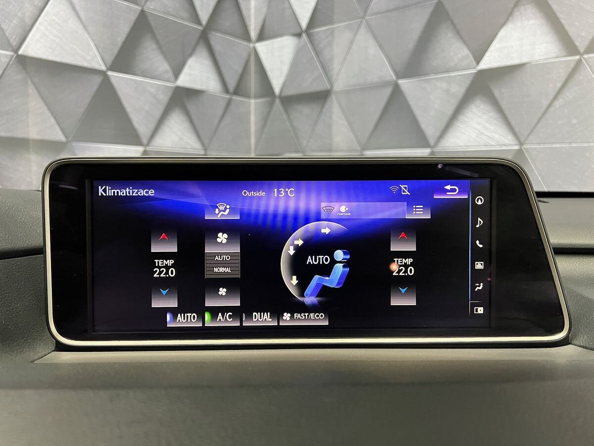 Lexus RX 450h SUV 3,5 l 193 kw