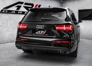Audi Q7 6