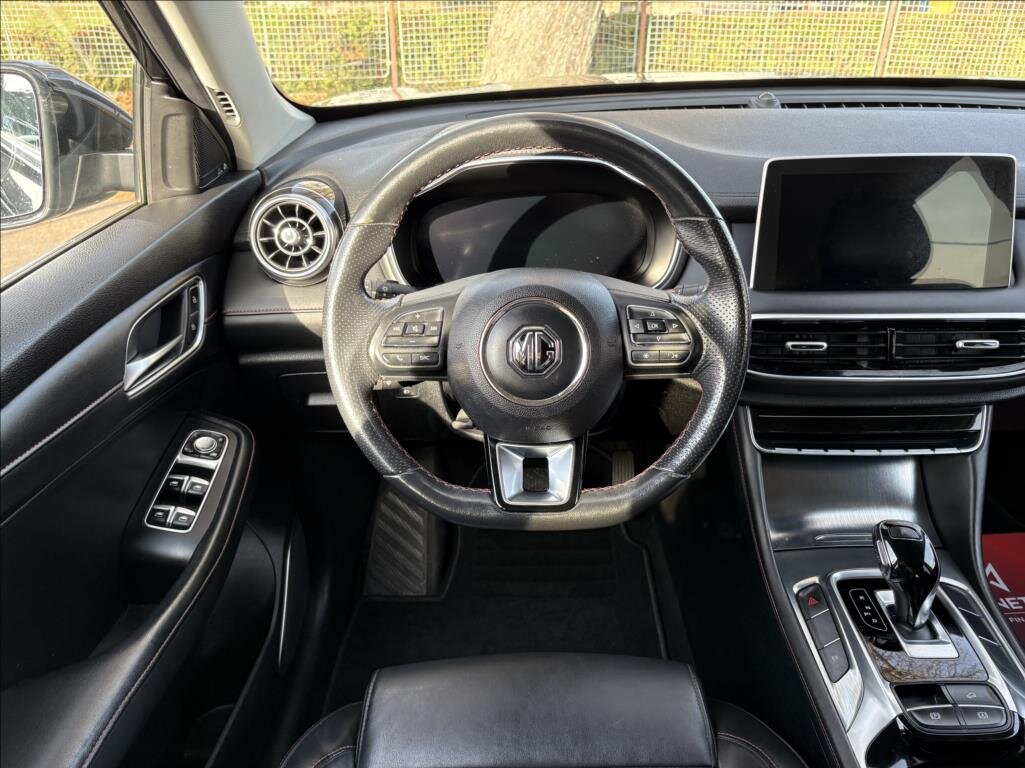 MG HS SUV 1,5 l 119 kw