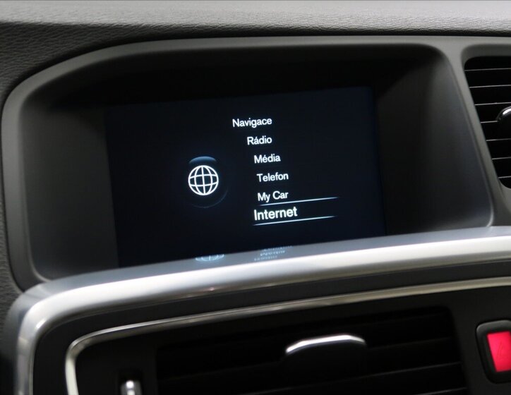 Volvo S60 Sedan / Limuzína 2,0 l 140 kw