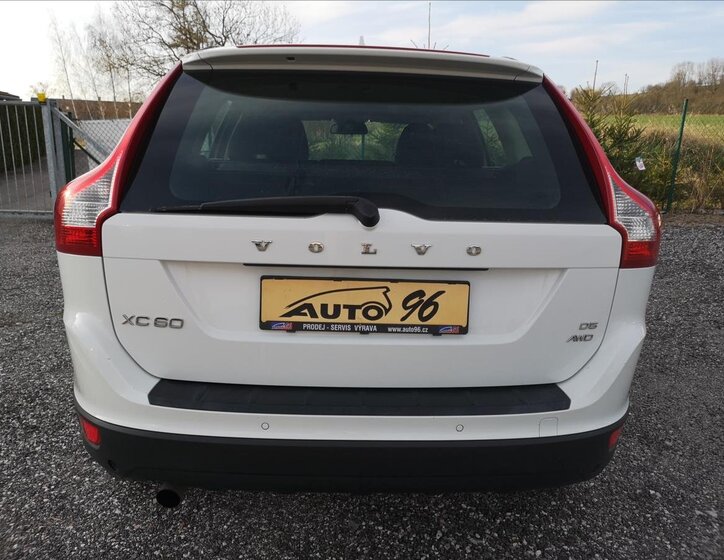 Volvo XC60 Kombi 2,4 l 136 kw