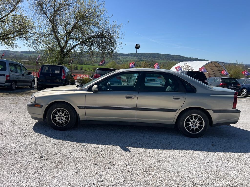 Volvo S80 Sedan / Limuzína 2,5 l 103 kw