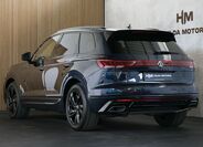 Volkswagen Touareg 2
