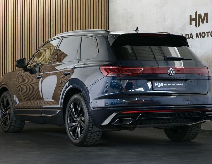 Volkswagen Touareg 2