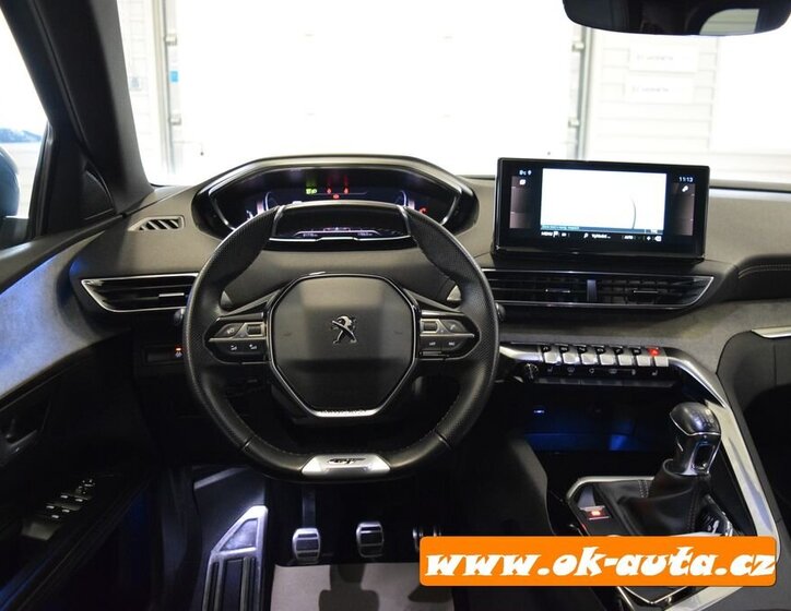 Peugeot 5008 MPV 1,5 l 96 kw