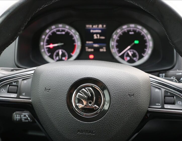 Škoda Karoq Kombi 1,6 l 85 kw