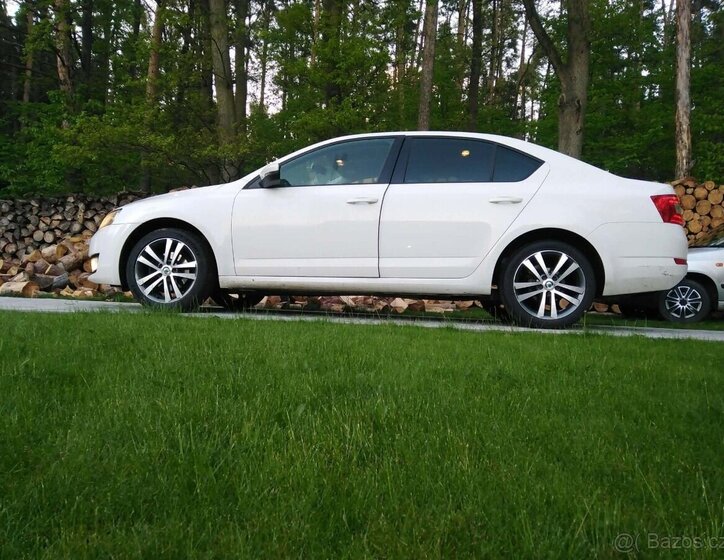 Škoda Octavia Sedan / Limuzína 0,0 77 kw