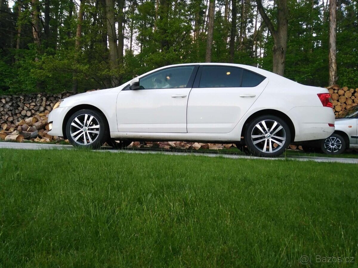 Škoda Octavia Sedan / Limuzína 0,0 77 kw