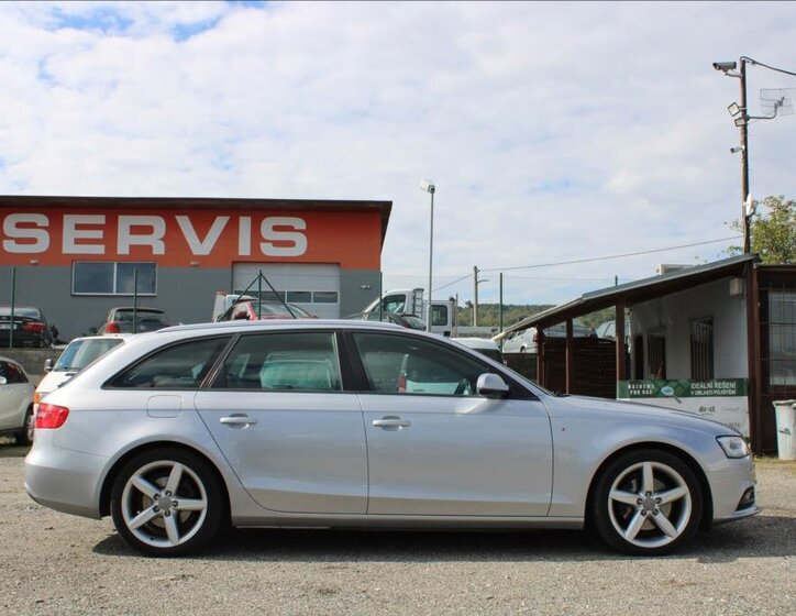 Audi A4 Kombi 2,0 l 130 kw