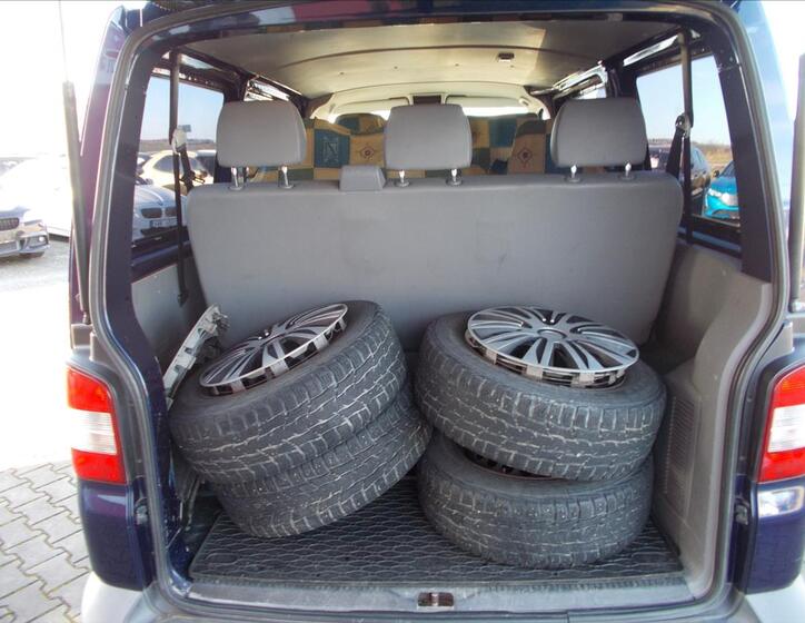 Volkswagen Transporter 12