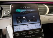 Mercedes-Benz Ostatní Sedan / Limuzína 6,0 l 450 kw