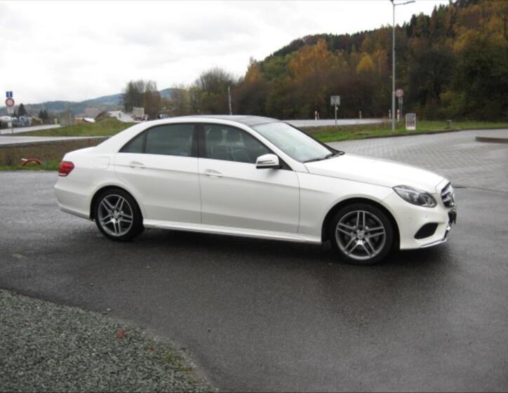 Mercedes-Benz Třídy E 4