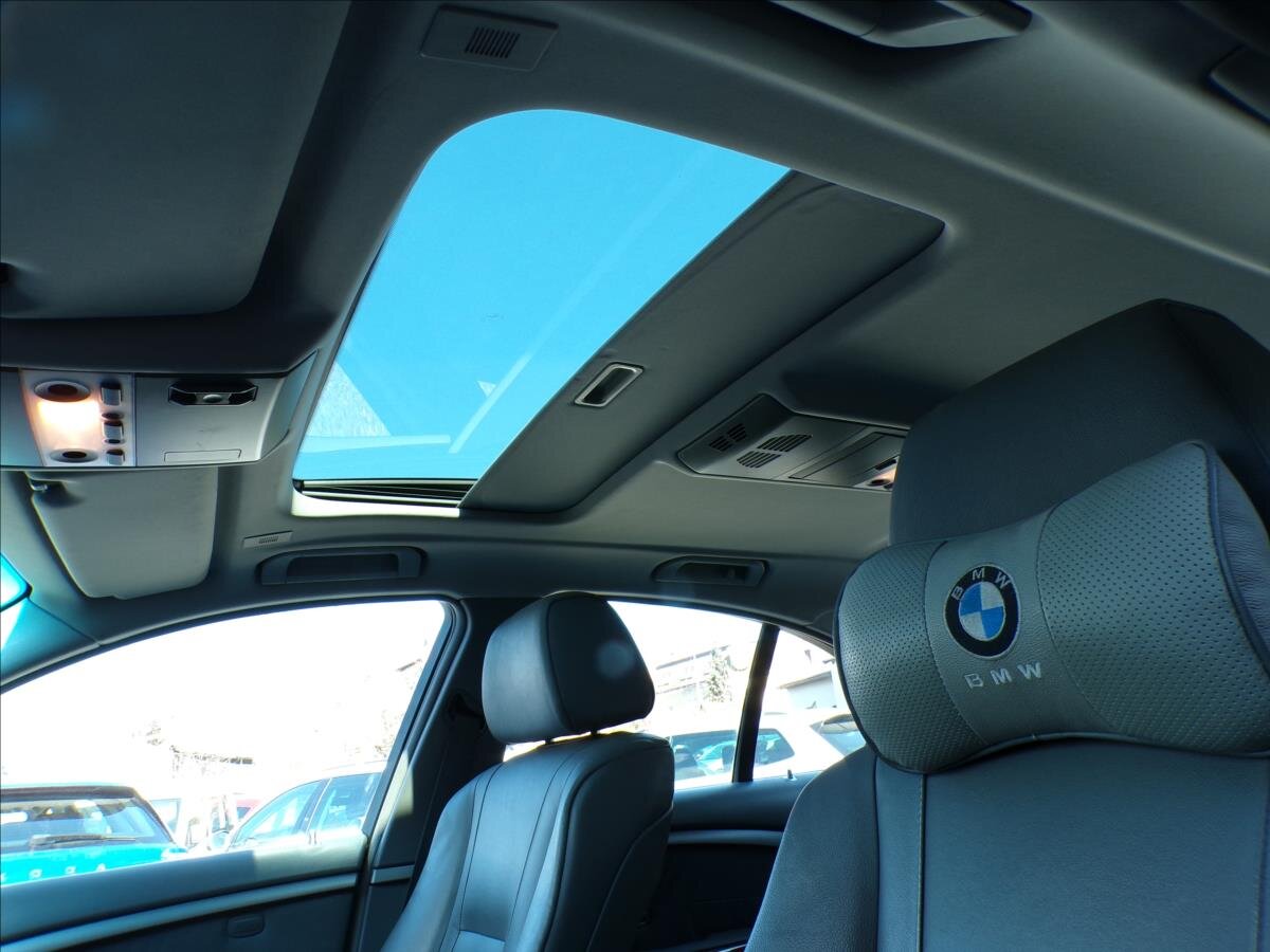 BMW Řada 7 Sedan / Limuzína 3,6 l 200 kw